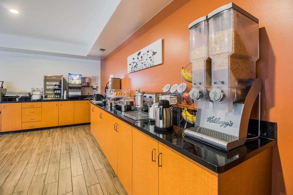 Sleep Inn & Suites Lebanon - Nashville Area Restaurant photo